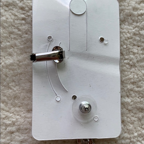 Ear cuff - Picture 3 of 3